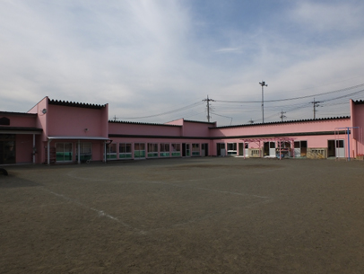 写真画像：吉川市立第二保育所の外観